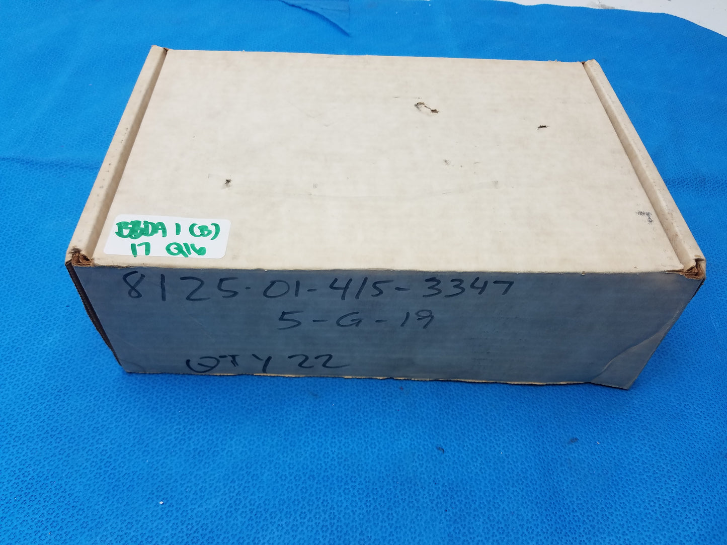 Lot of 16 Scintillation Vials Glass Jar