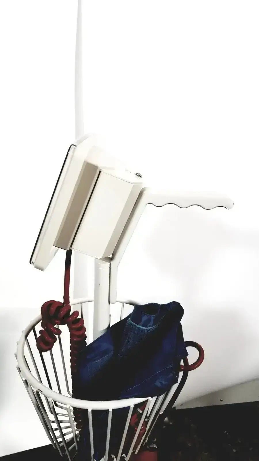 Baum Baumanometer Roll By Aneroid Sphygmomanometer Mobile BP Monitor Unit