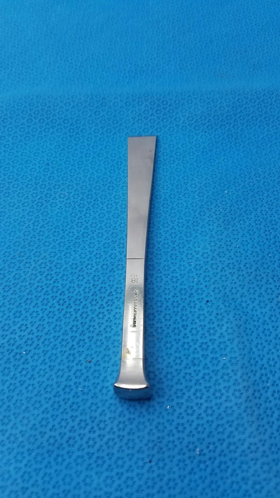 Benn Stainless Surgical Instrument 18M