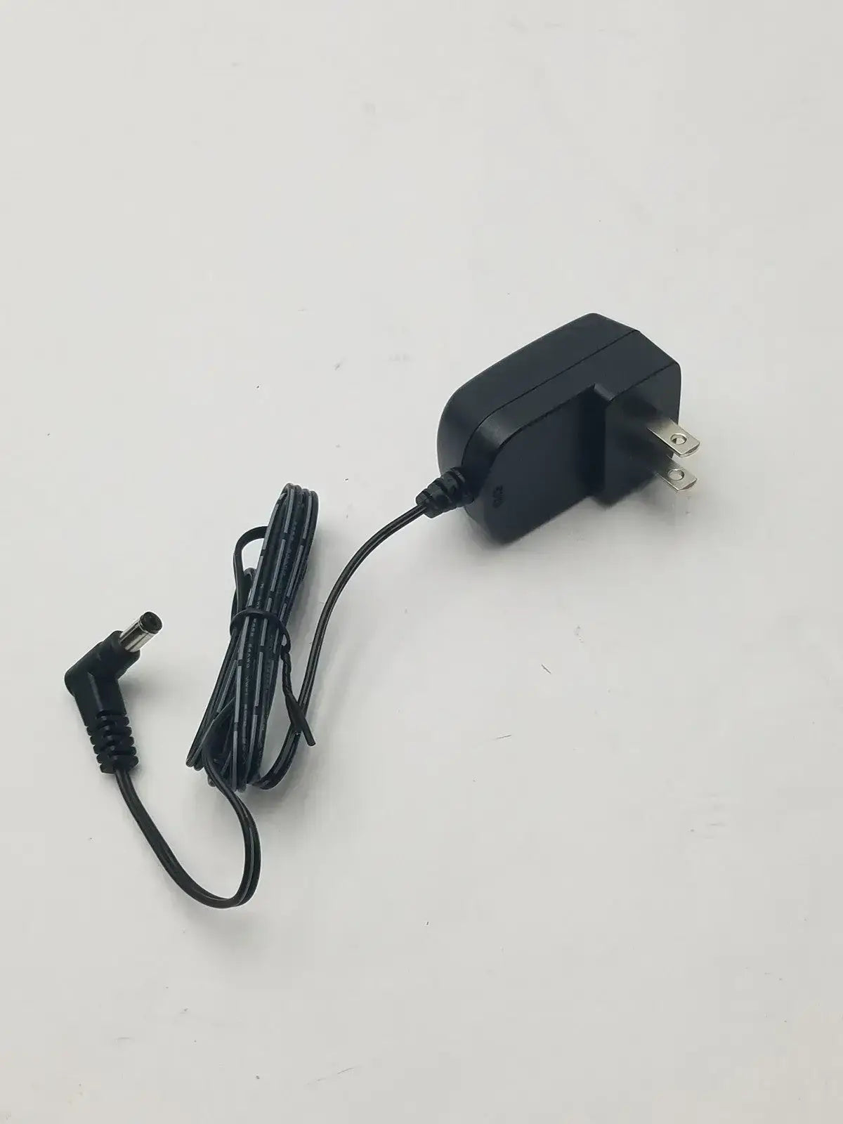 D-Link Switching Mode Power Adaptor F05-050100SPAU - Adapter
