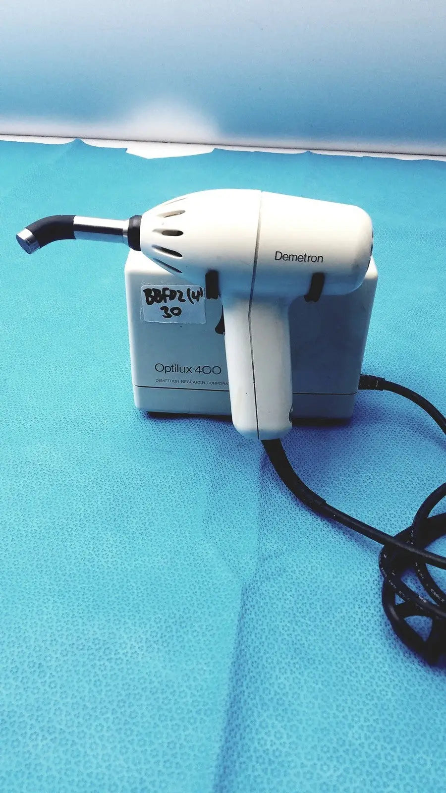 Demetron Optilux 400 Model VCL 401 Dental Curing Light Unit