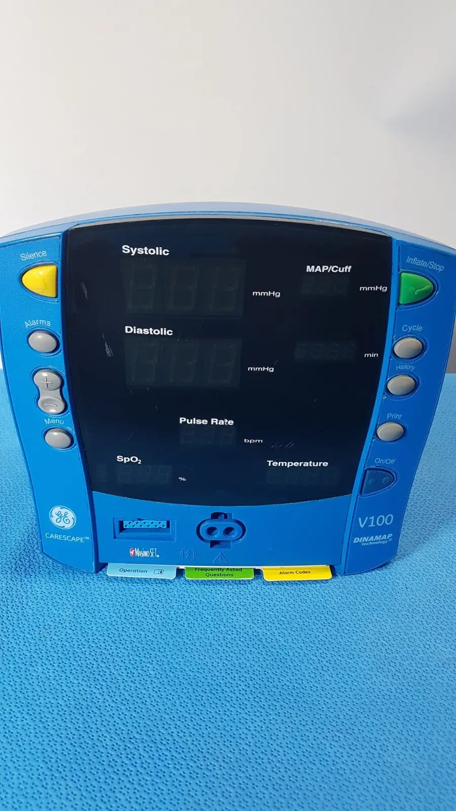 GE Dinamap CareScape V100 Vital Signs Monitor with thermometer