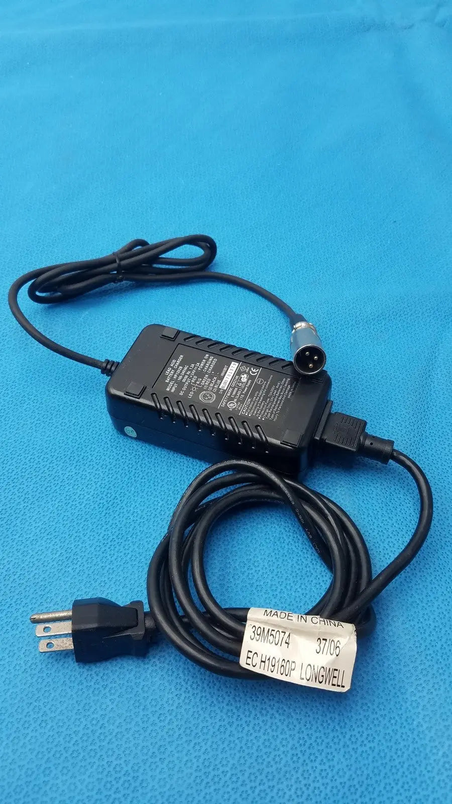 High Power Tech. 3-Pin Lead Acid Battery Charger HP-1202B 24V 2A