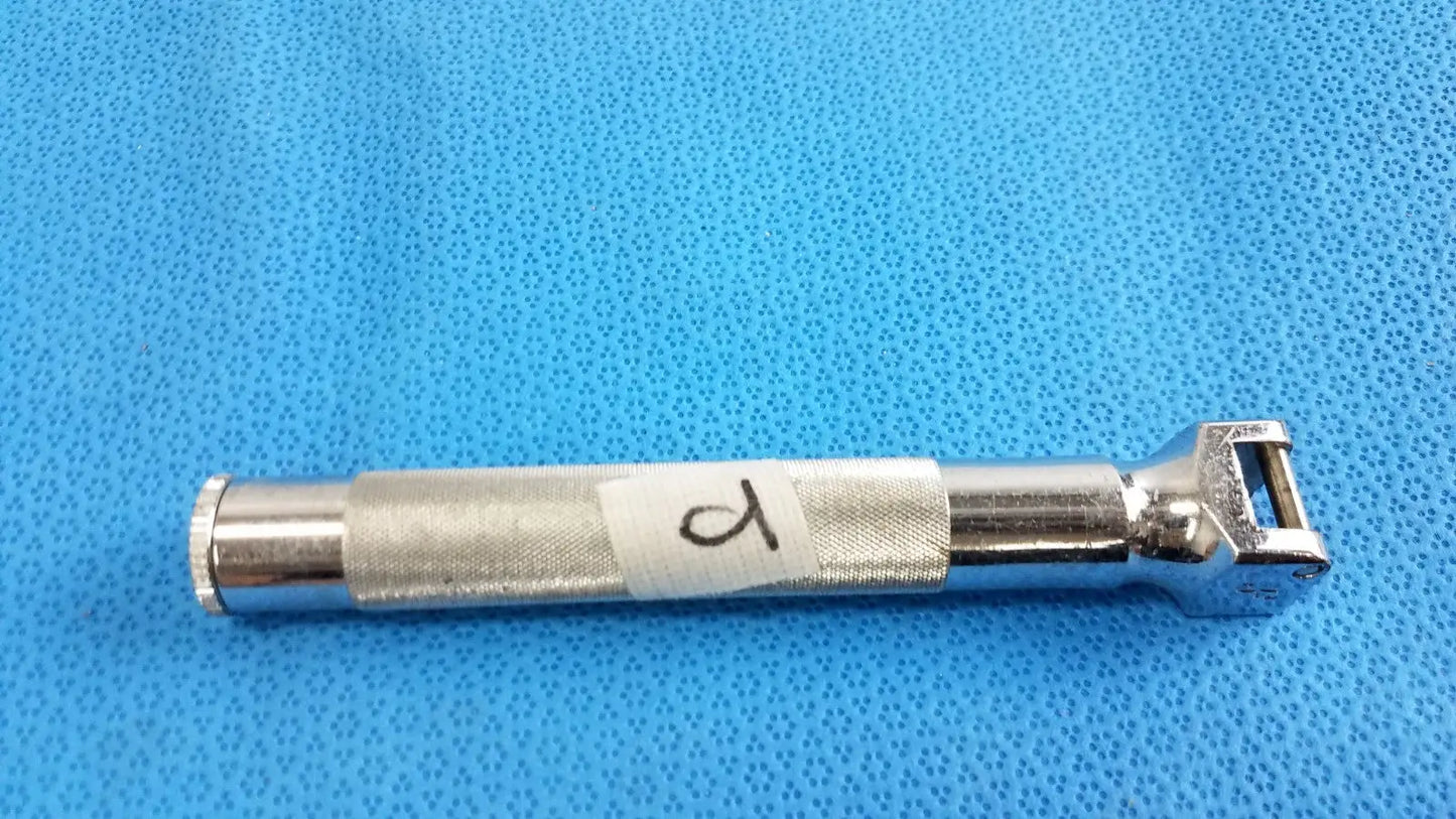 Laryngoscope Handle – Medical Equipment – Fiber Optic Compatible