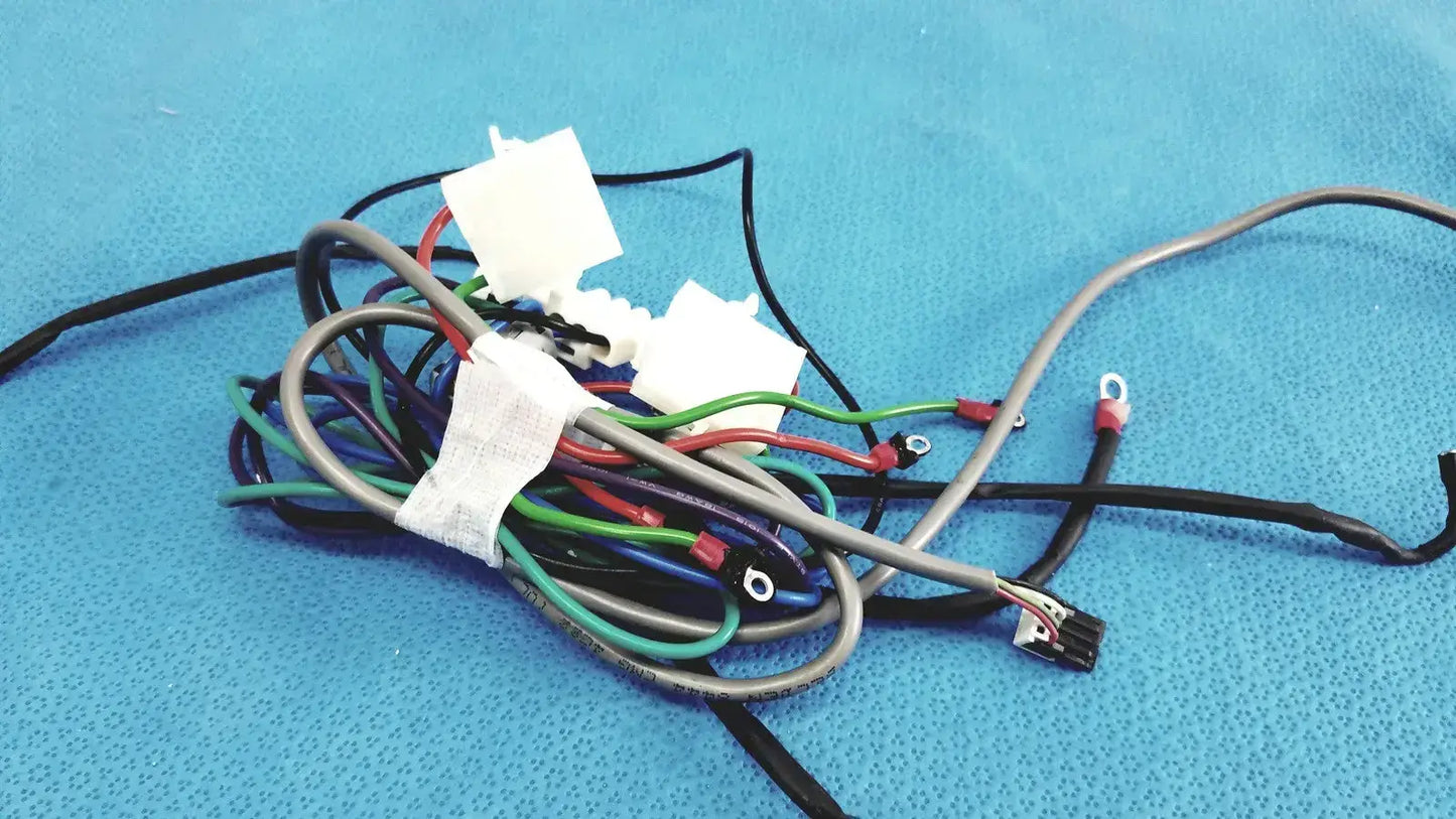 SEIWA E04SR130525A Ferrite Cores with Multi-Pin Connectors Wire Harness Cable