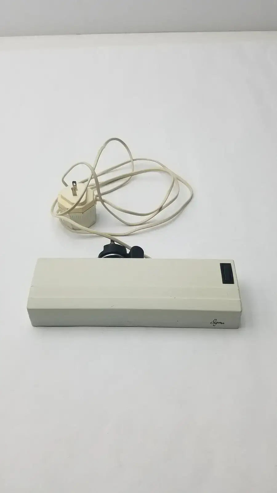 Sigma Wave White Light With Plug - Medical Lighting