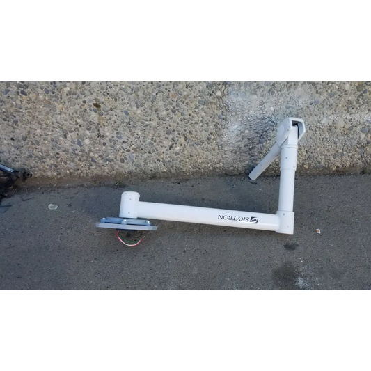 Skytron Aurora LED 5 Ceiling Mounted Surgical Light