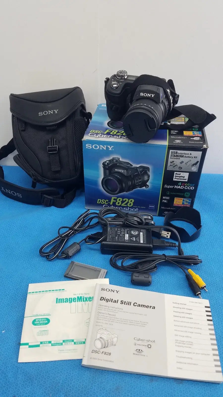 Sony Cyber-shot DSC-F828 Digital Still Camera with AC Power Adapter