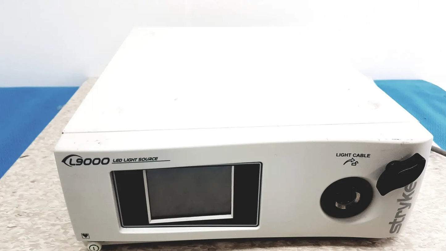 Stryker Precision Light Source 0220210000 Surgical Illumination Unit