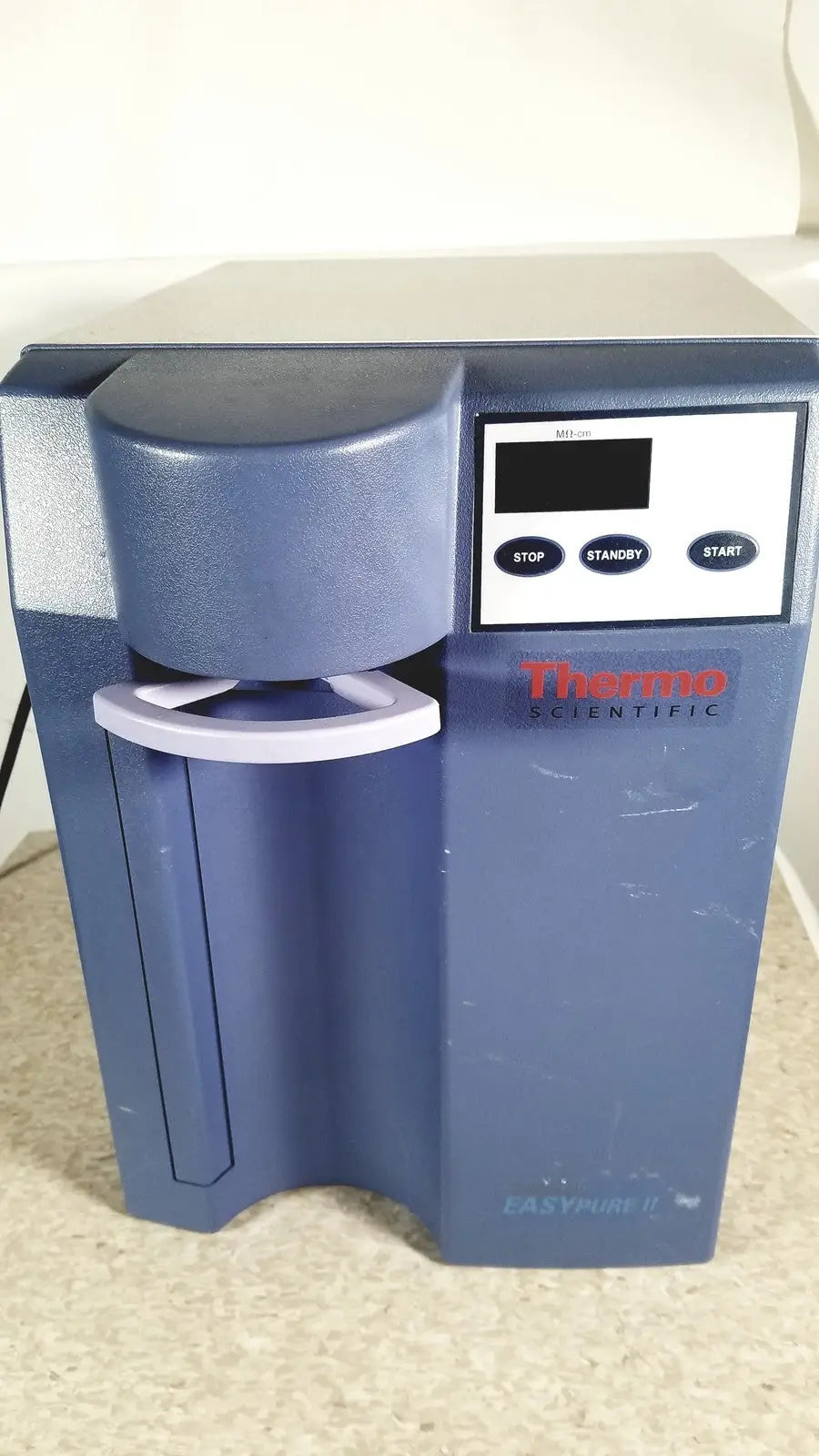 Thermo Scientific Easypure II D7401 Lab Grade Water Filter System