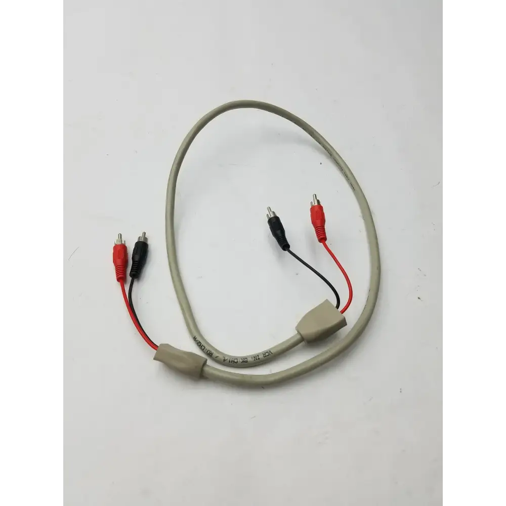 VCR BK CH1/L RD: CH2/R 2 Sided Black and Red Battery Pin Cable