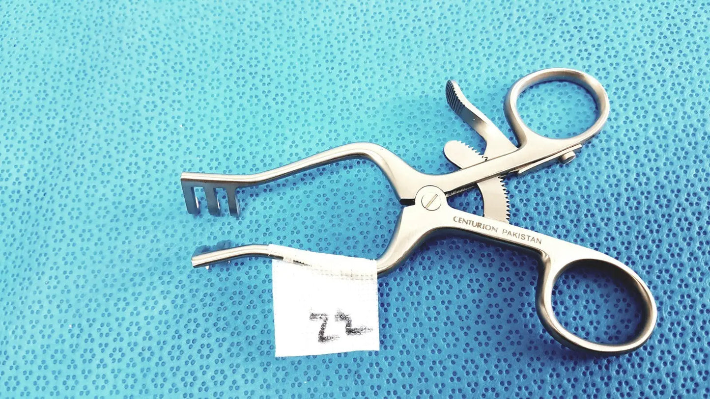 Weitlaner Baby Retractor – 2x3 Teeth, 4-1/4" – Surgical Self-Retaining Instrumen