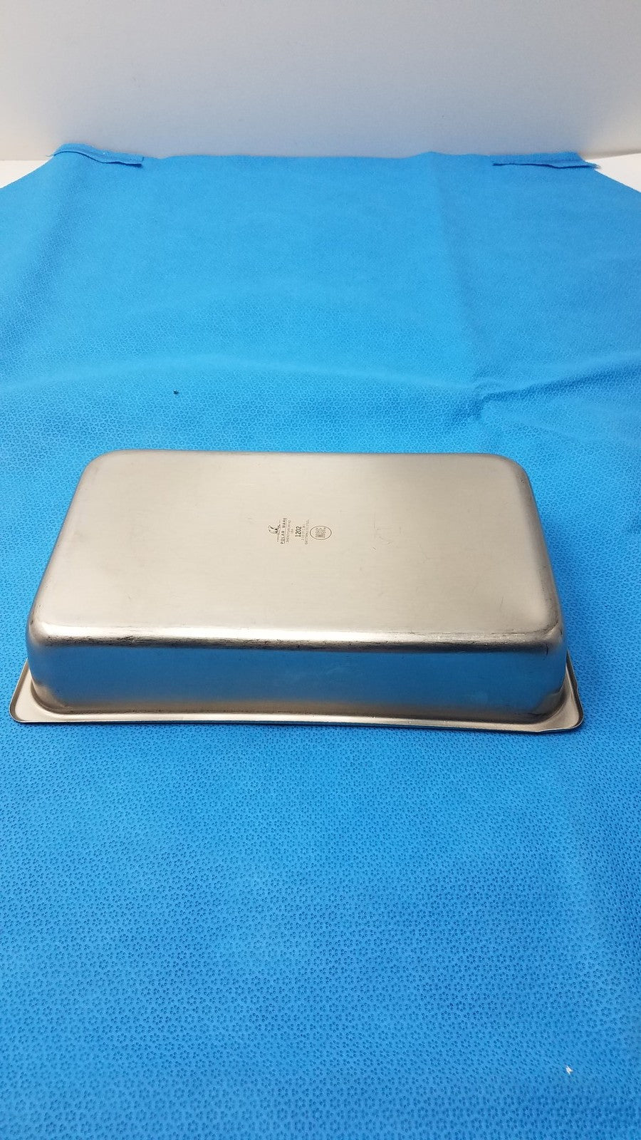 10’’ Stainless Steel Foodservice Pan – 2.5’’ Deep Steam Table Insert Used