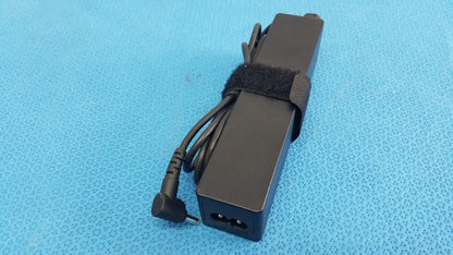 Fujitsu AC Adapter Power Supply 19V 3.16A - CP500575-01 FMV-AC327A