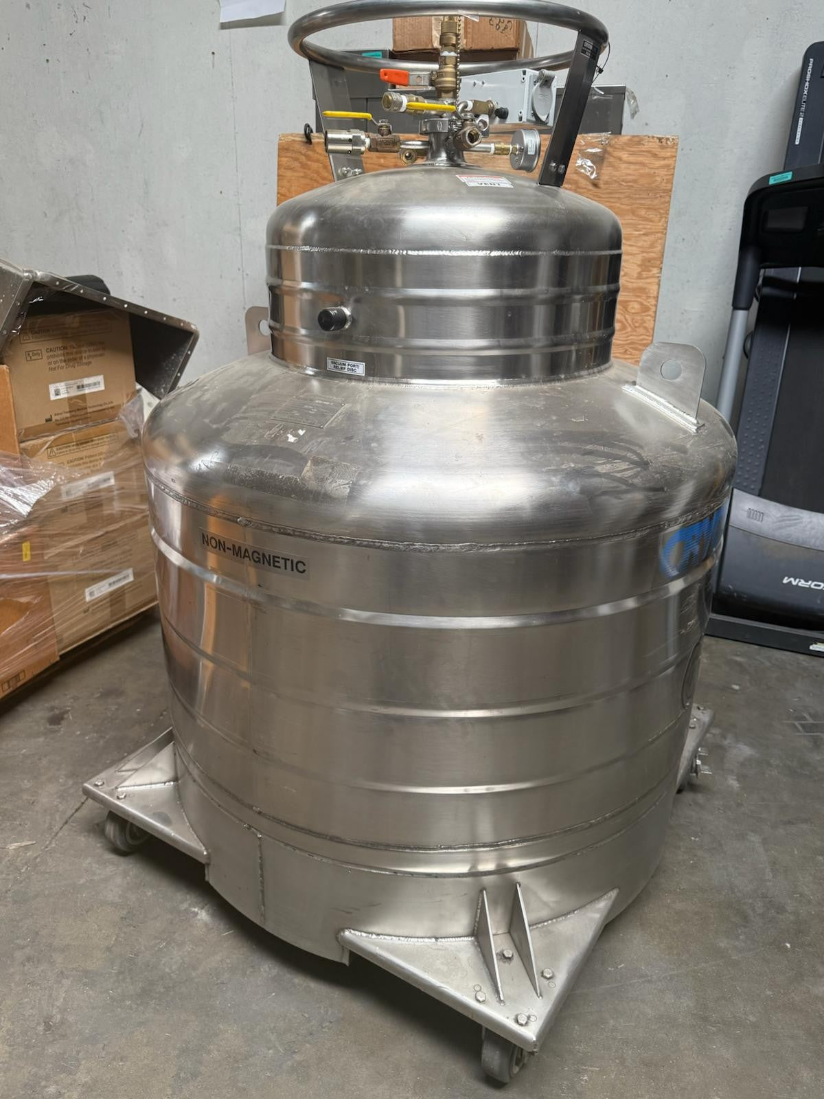 Cryofab Helium UN 1963 Non Magnetic Refrigerated Liquid