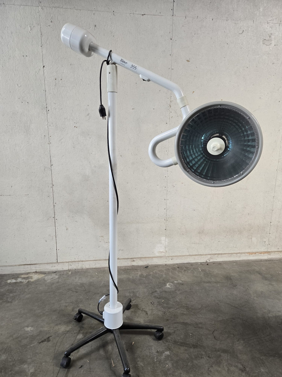 Midmark Ritter 355-022 Minor Surgery Procedure With Rolling Stand