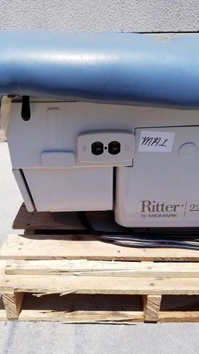Midmark Ritter 222-016 Barrier Free Power Examination Chair With Foot Switch