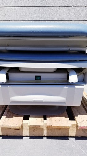 Midmark Ritter 222-016 Barrier Free Power Examination Chair With Foot Switch