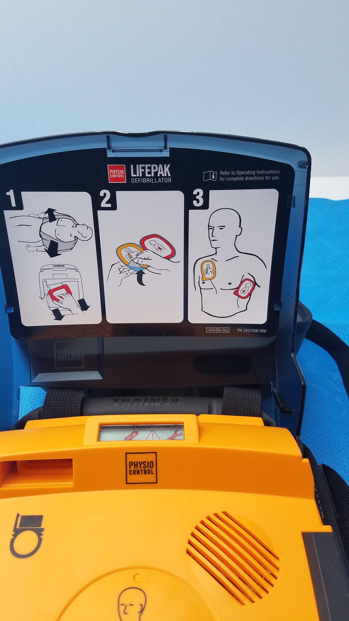 Physio Control LIFEPAK CR-T AED Trainer Defibrillator With Bag P/N 3201508-008