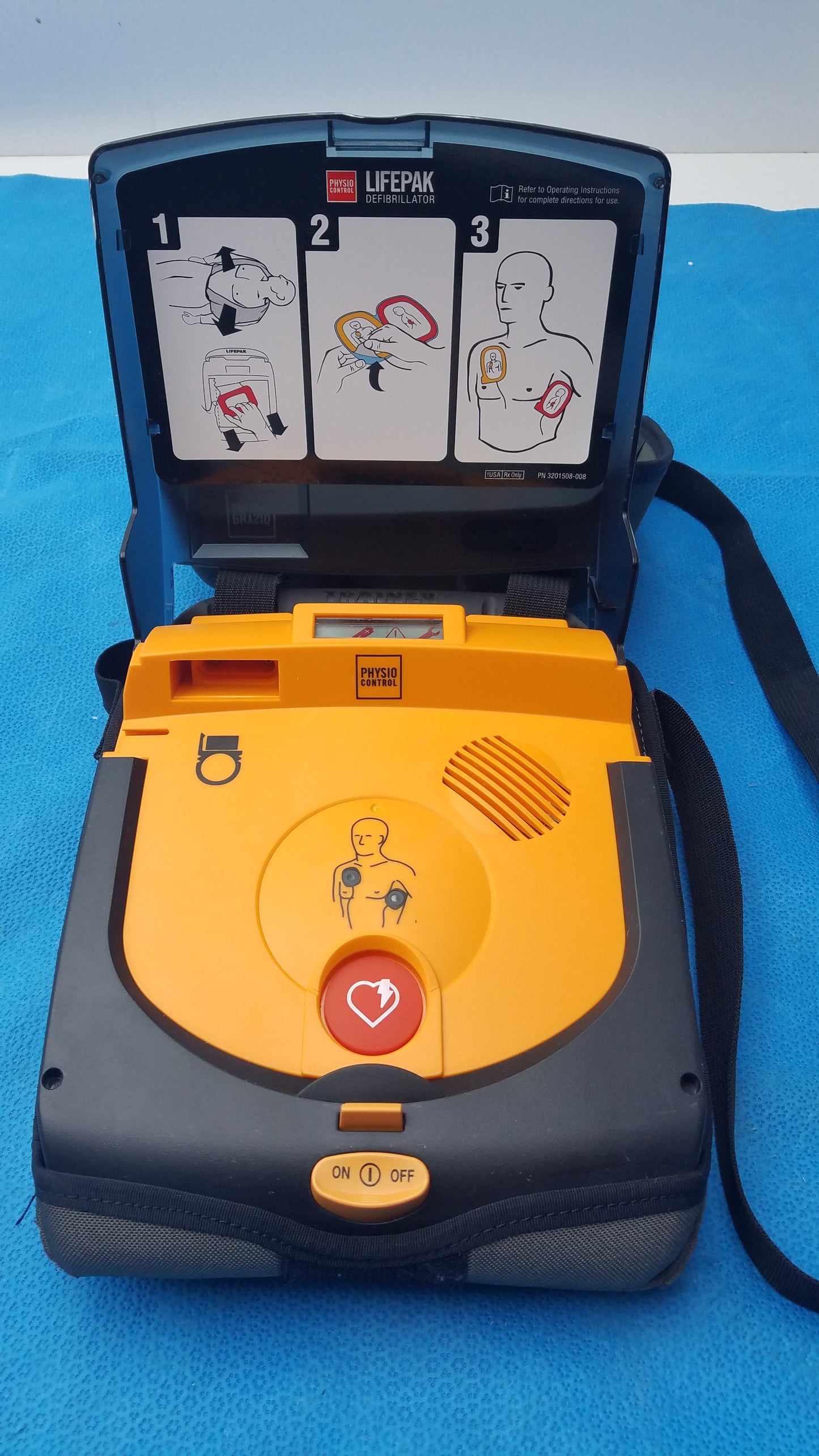 Physio Control LIFEPAK CR-T AED Trainer Defibrillator With Bag P/N 3201508-008