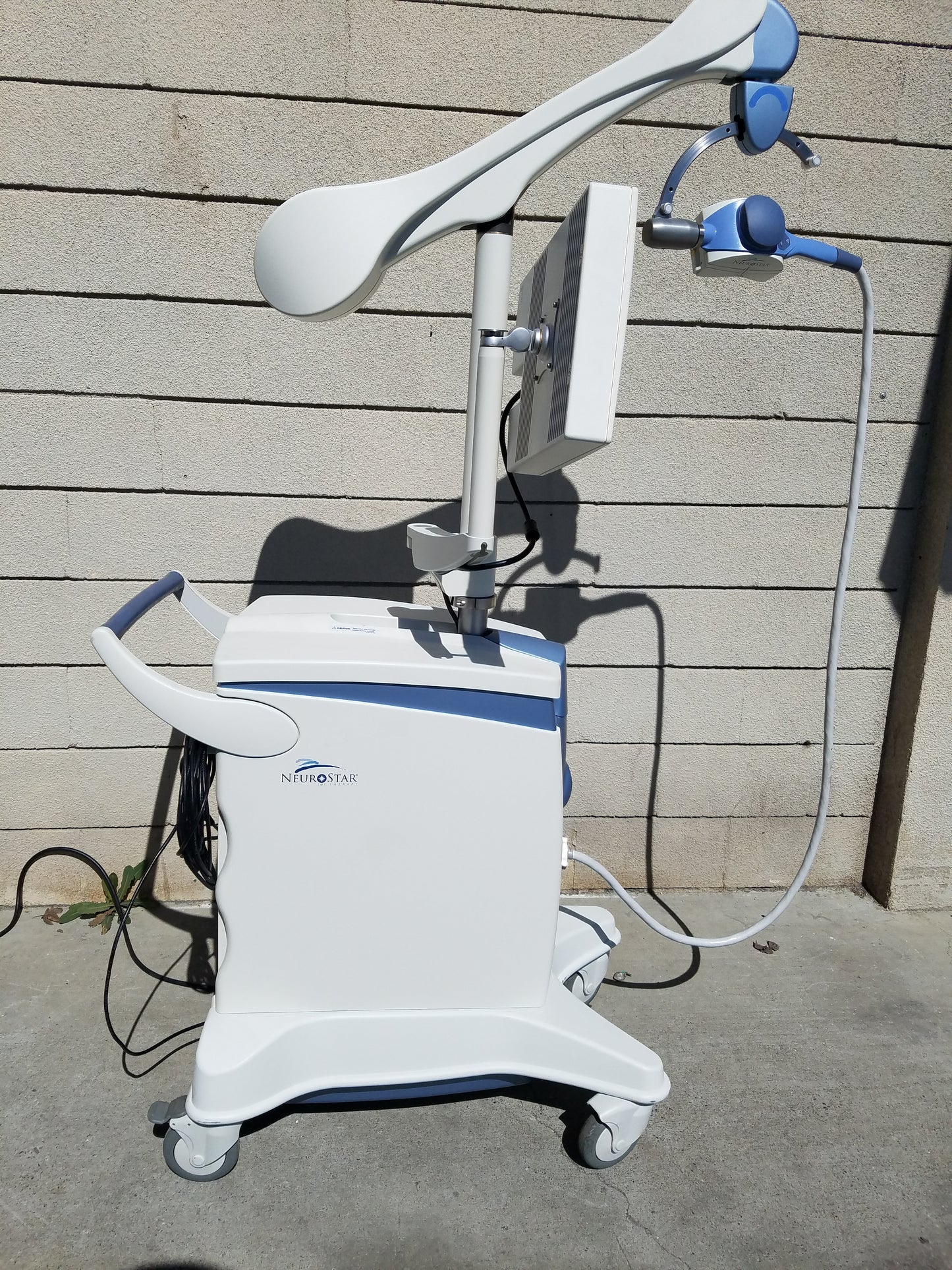 NeuroStar Transcranial Magnetic Stimulation (TMS) Therapy System Model 81-00315-000