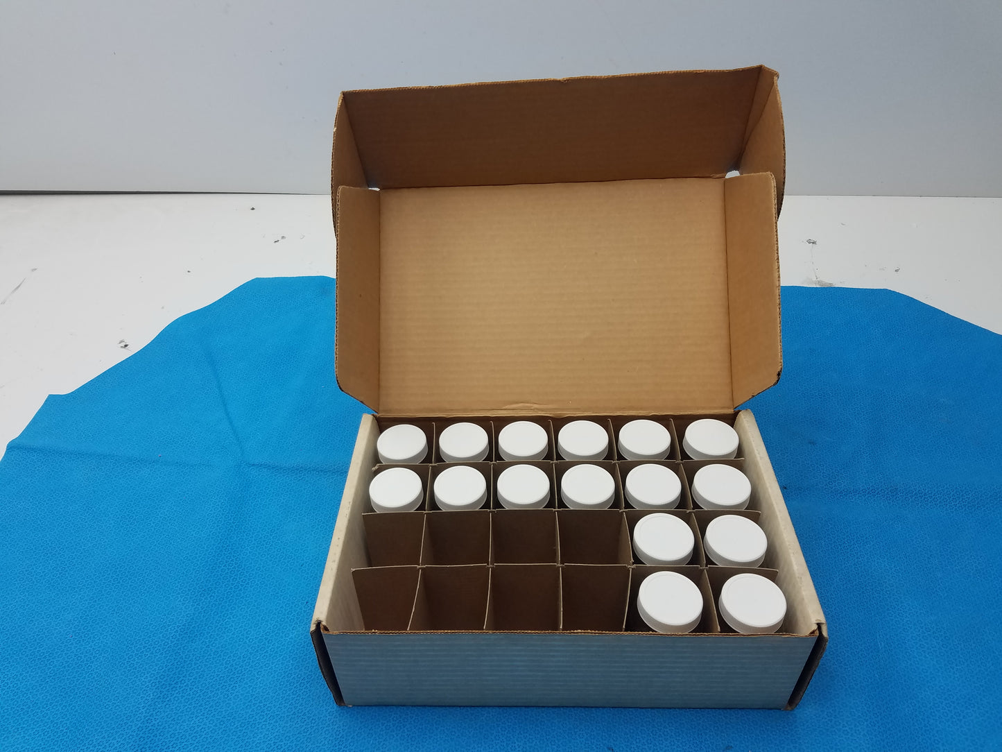 Lot of 16 Scintillation Vials Glass Jar