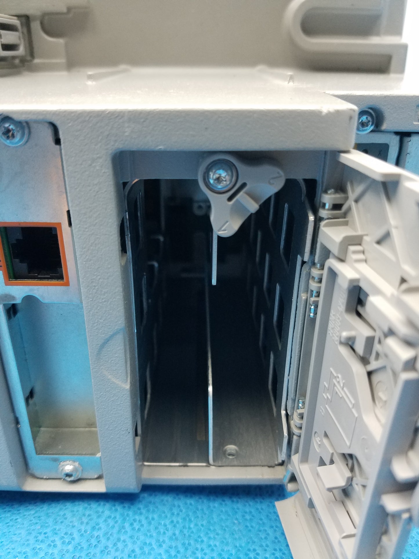 Philips IntelliVue MP30 Patient Monitor