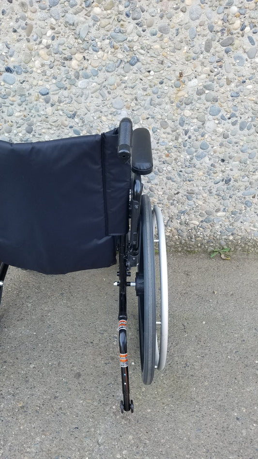 Invacare Tracer SX5 Wheelchair Arm Rest Black