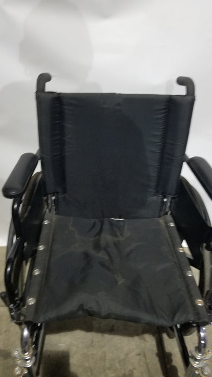 Invacare 9000 XT Manual Wheelchair Folding Heavy Duty Mobility Medical Chair