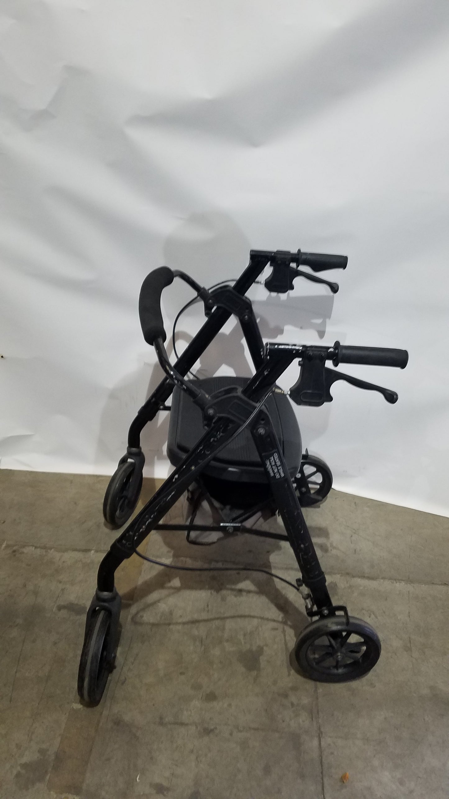 Heavy Duty Rollator Walker with Seat, 4-Wheels