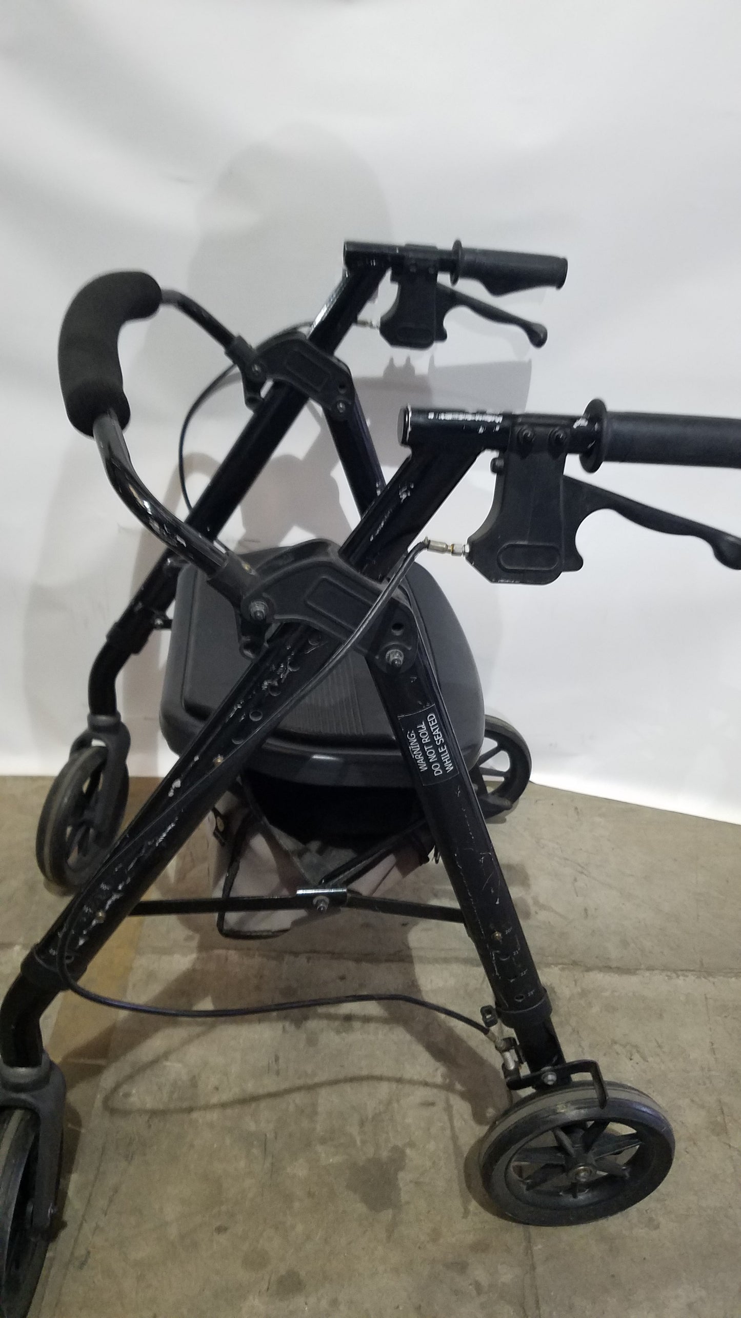 Heavy Duty Rollator Walker with Seat, 4-Wheels