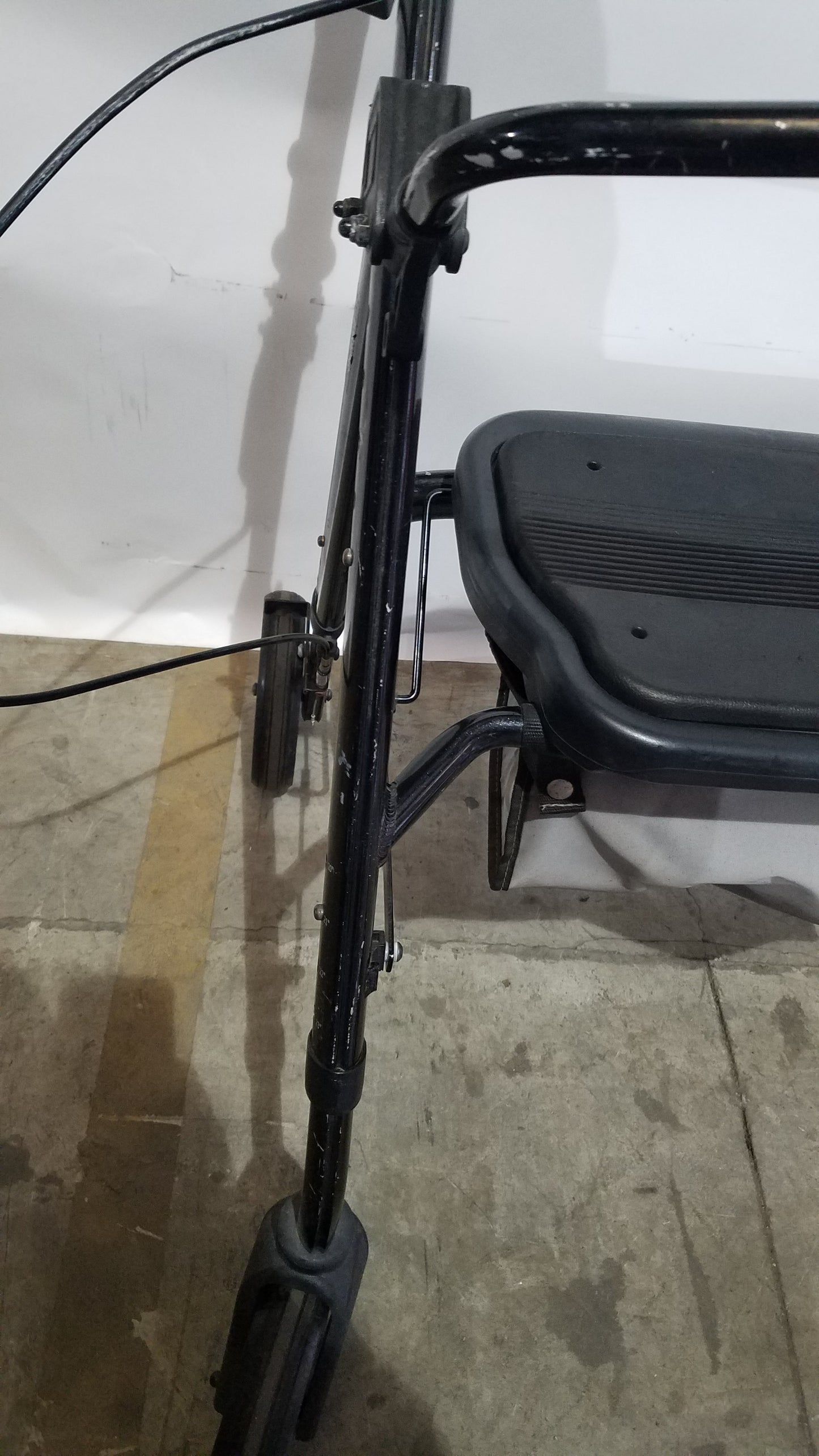 Heavy Duty Rollator Walker with Seat, 4-Wheels