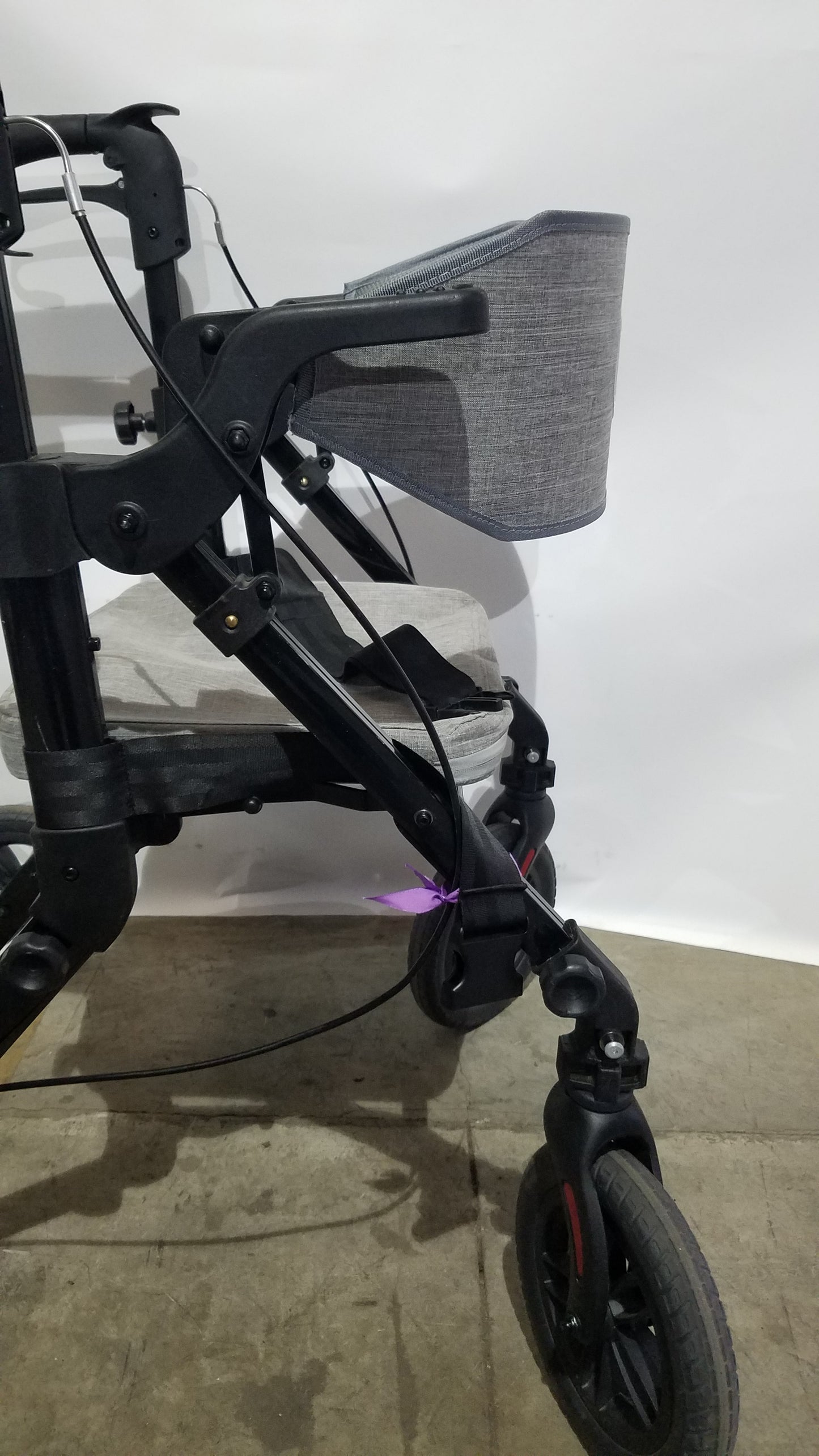 ELENKER 2-in-1 Folding Rollator Walker & Transport Chair - SILVER Mobility Seat