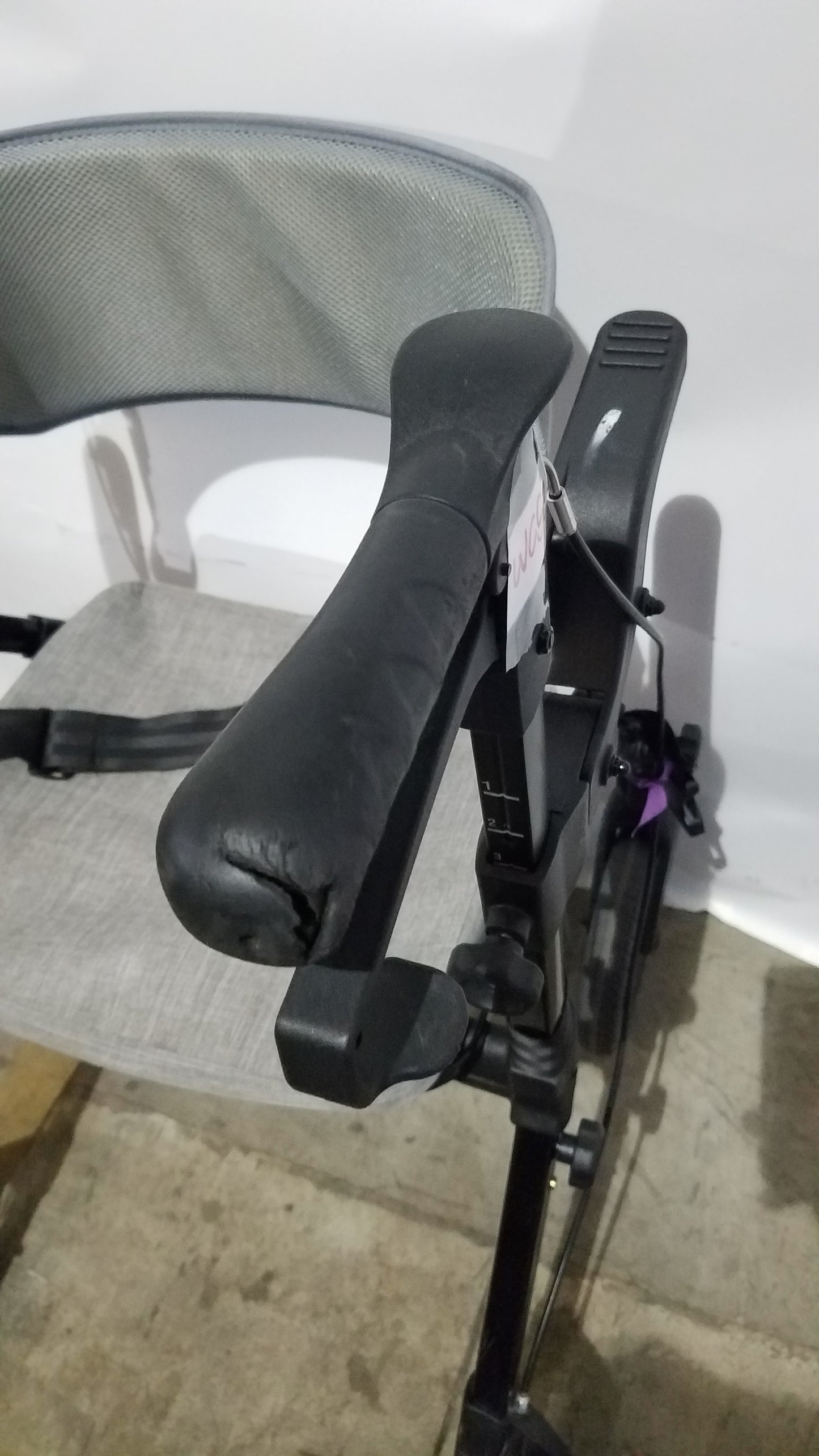 ELENKER 2-in-1 Folding Rollator Walker & Transport Chair - SILVER Mobility Seat