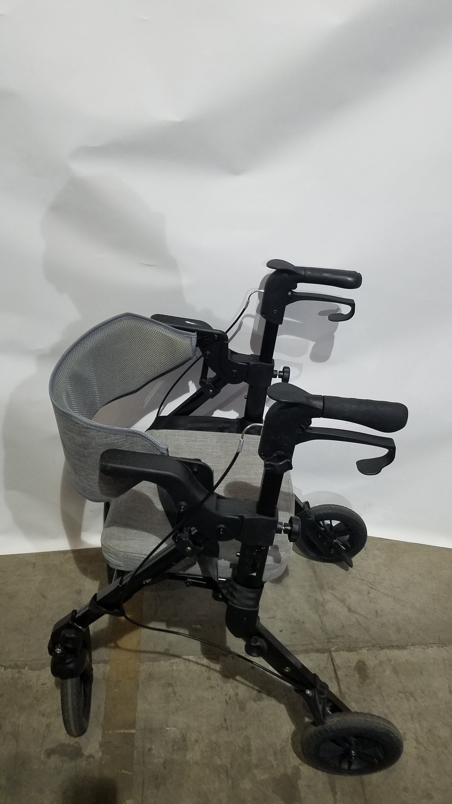 ELENKER 2-in-1 Folding Rollator Walker & Transport Chair - SILVER Mobility Seat