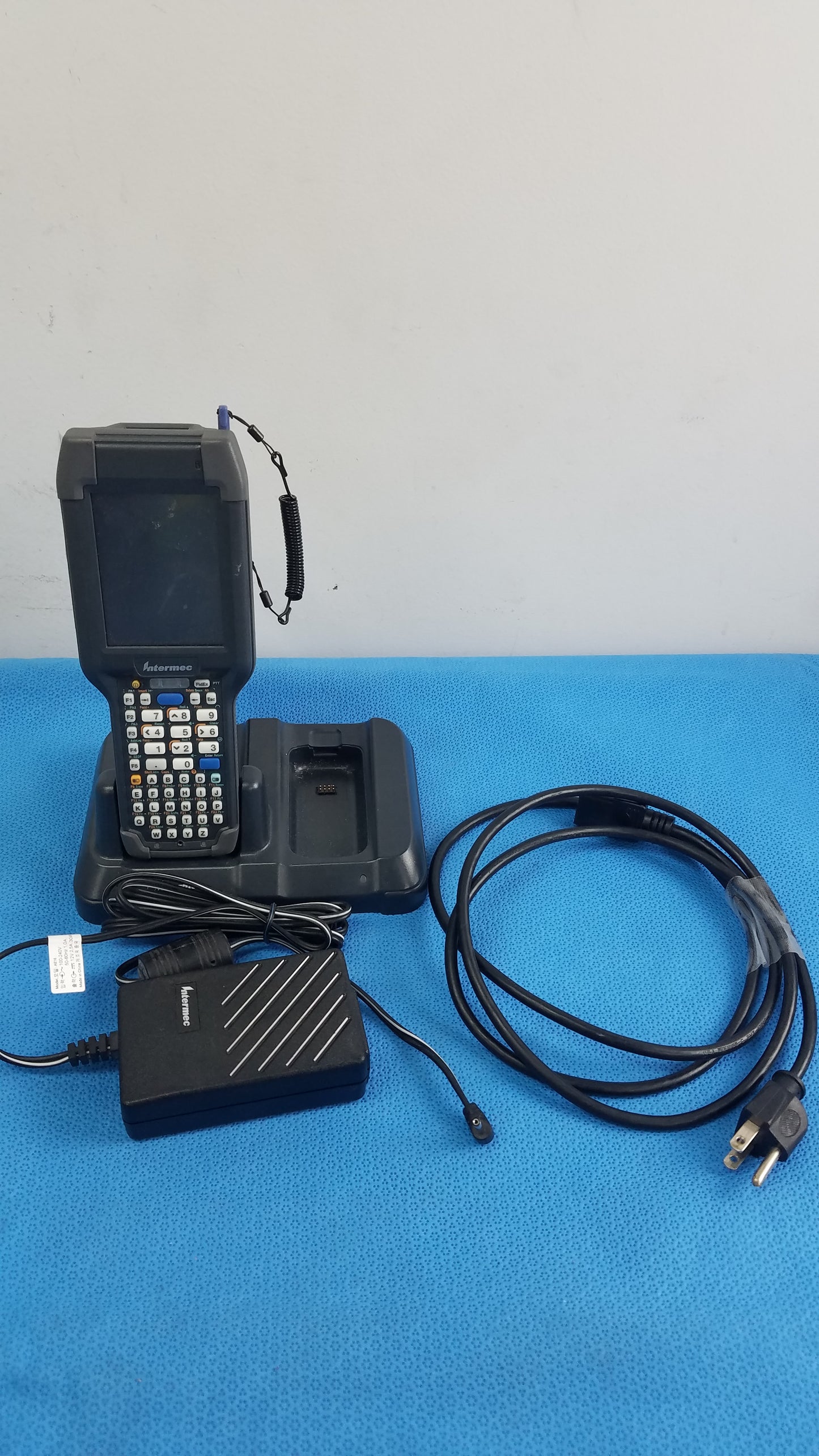 Intermec CK3X Wireless Barcode Scanner With AD20 Charging Base