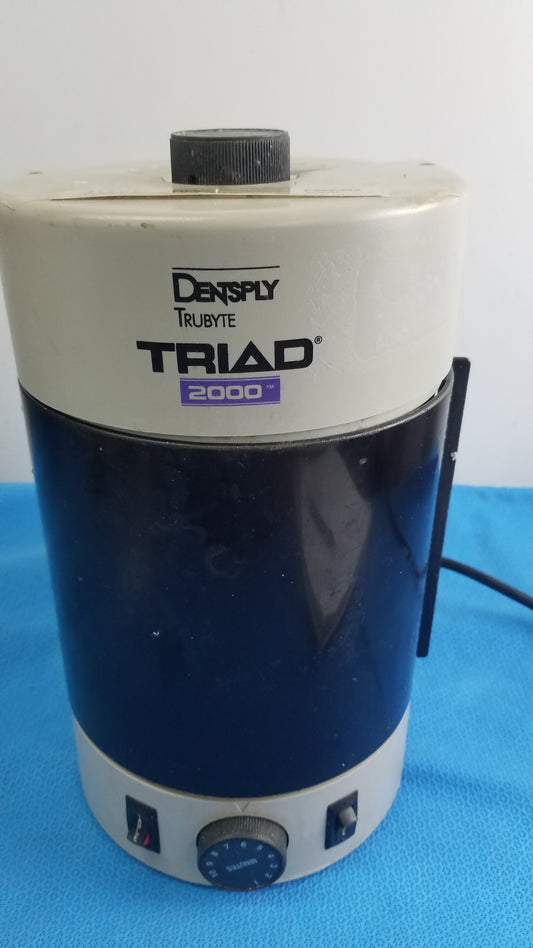 Dentsply Trubyte Triad 2000 Visible Light Curing System