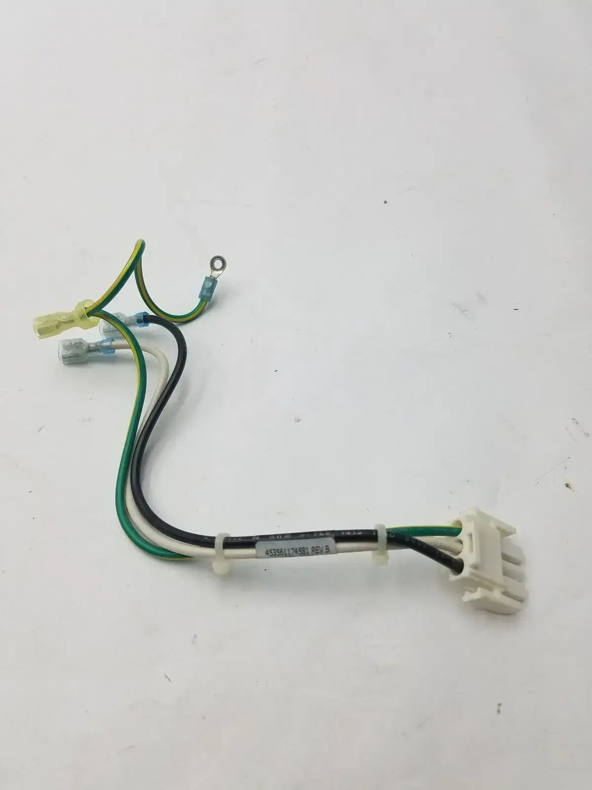 3 Pin Female Connector to 4 Wire Cable 453561174581 Rev B