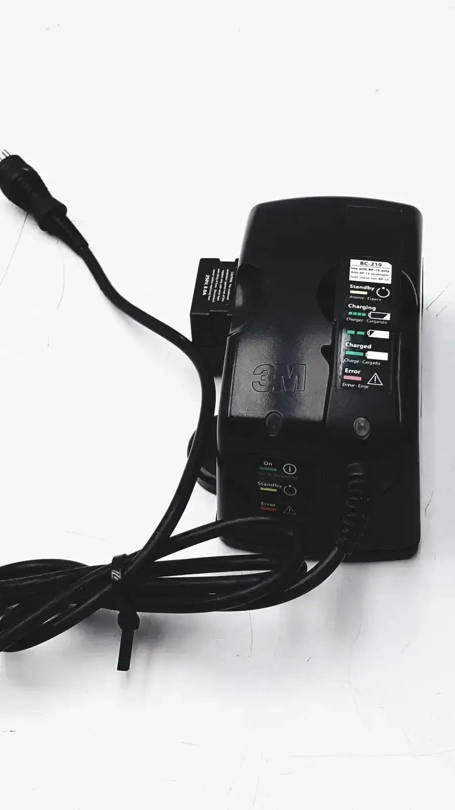Black 3m bc-100 smart battery charger power base bc-210 with coiled power cord and indicator lights