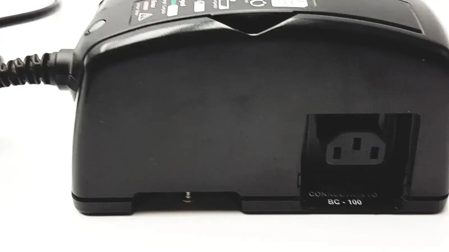 Black plastic 3m bc-100 smart battery charger power base with coiled cord and integrated plug socket