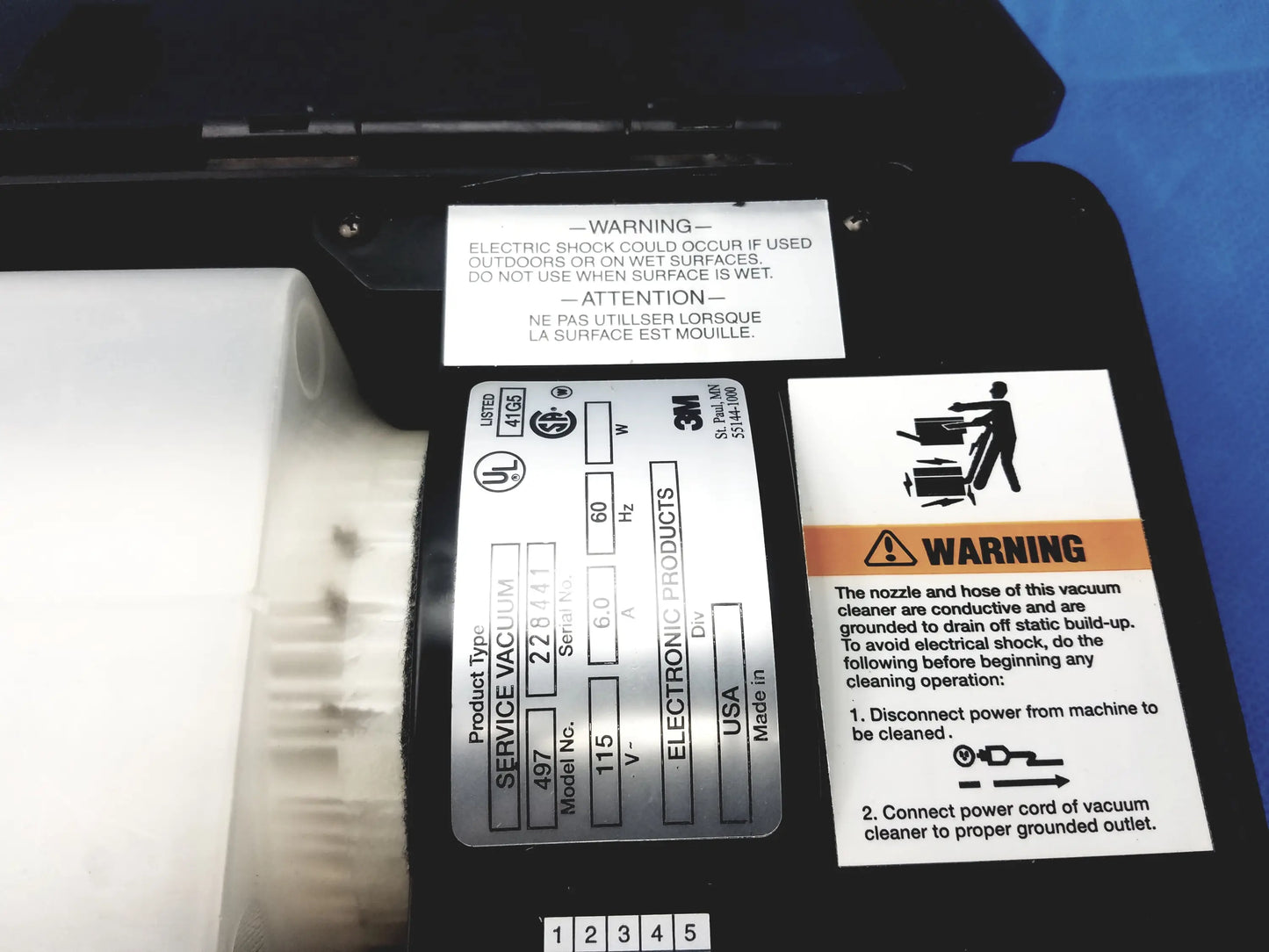3M Electronics 497 Service Vacuum