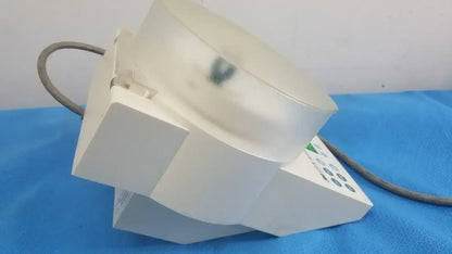 3M ESPE ROTOMIX Capsule Mixing unit 120V / 60 Hz D-82229 Ser. No 960401010284 - Unit