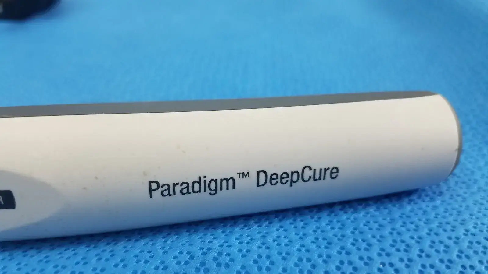 3M Paradigm DeepCure LED Dental Curing Light System with Charger