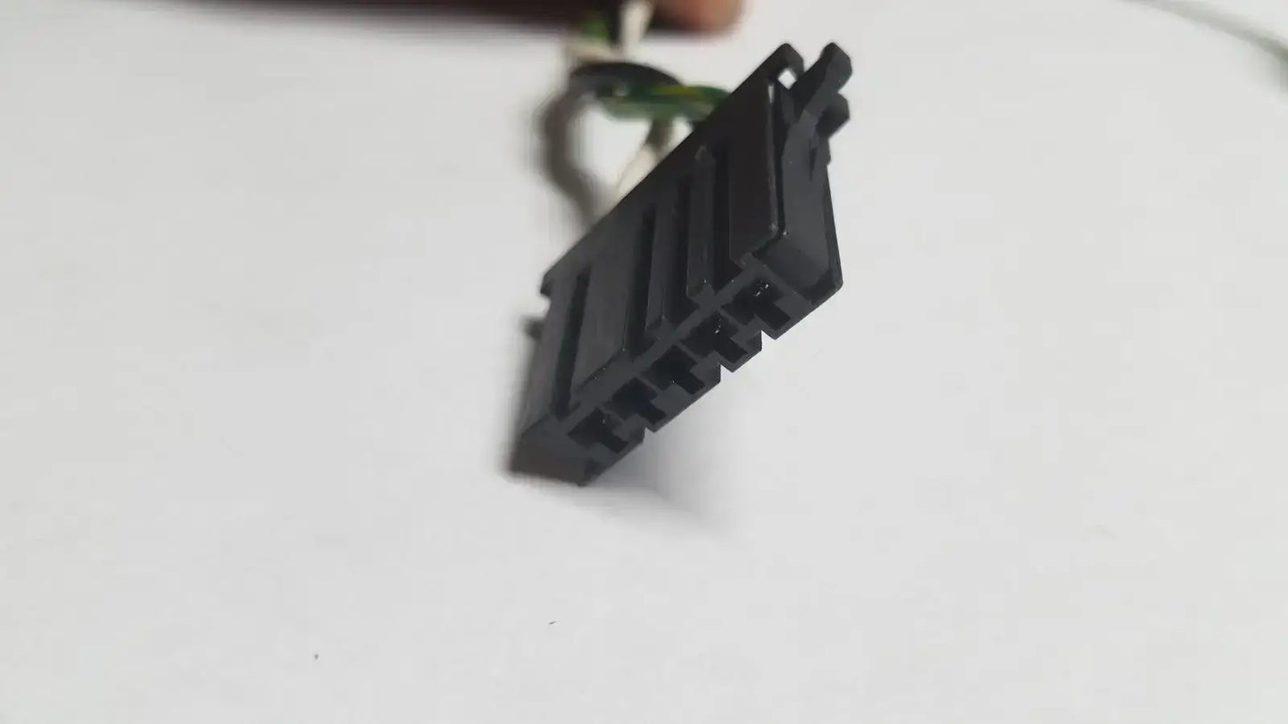 4 Female Electric Board Strip Line Output 400VA Max - Power