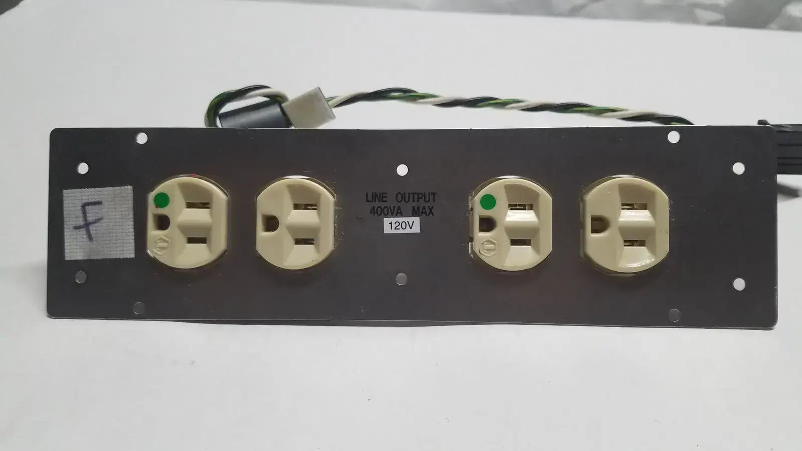 4 Female Electric Board Strip Line Output 400VA Max - Power