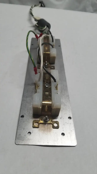 4 Female Electric Board Strip Line Output 400VA Max - Power