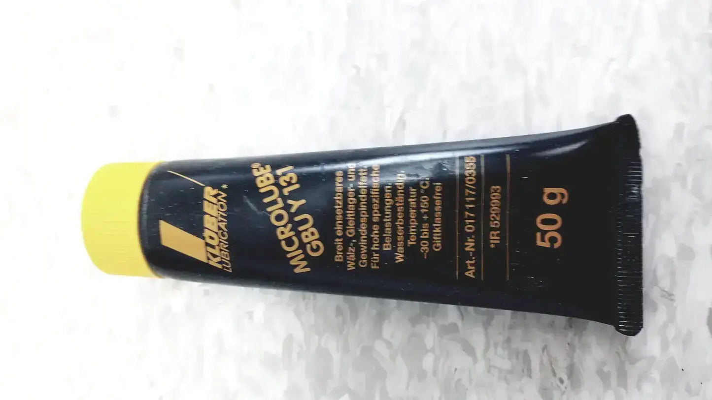 4X and Accessories with Kluber Lubrication Microlube GBU Y 131 - Maintenance & Kit