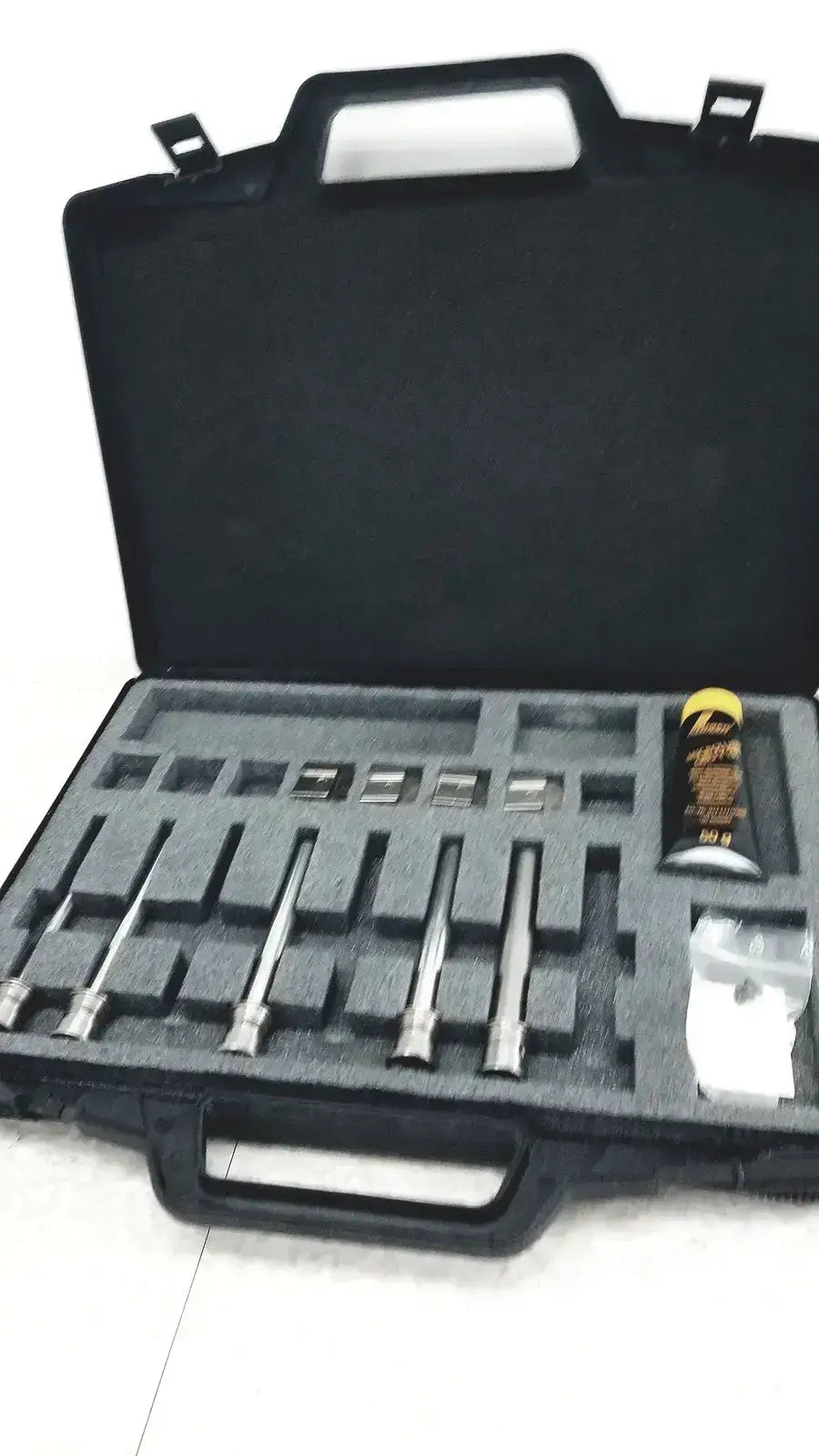 4X and Accessories with Kluber Lubrication Microlube GBU Y 131 - Maintenance & Kit