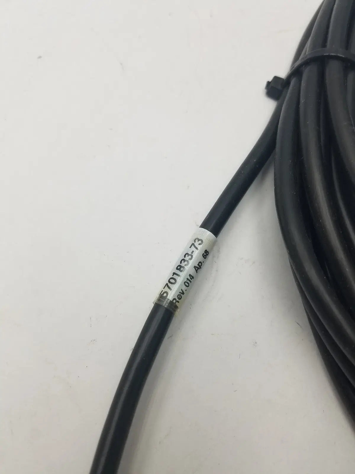9 Pin Female Black Cable 5701933-73 Rev 014 to 10 Connector OP30:311