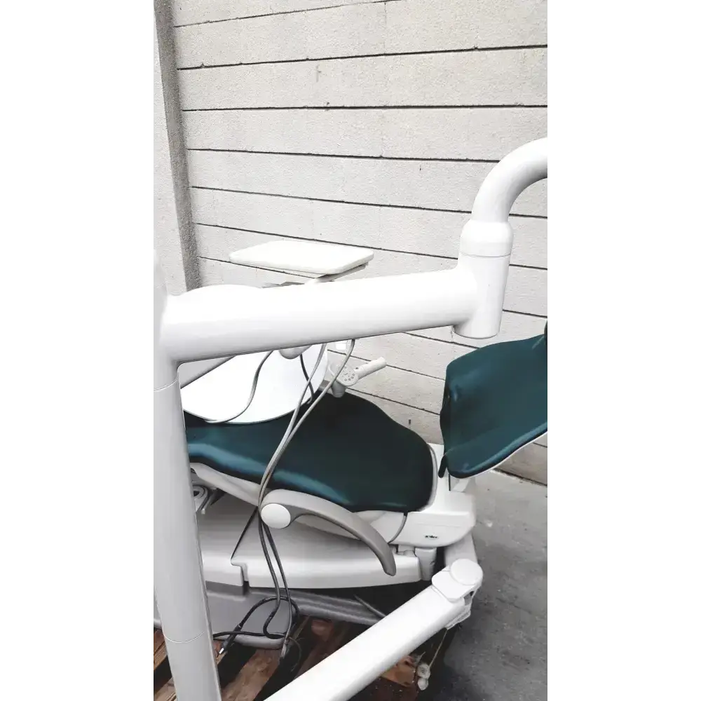 A Dec Biz Dental Patient Chair